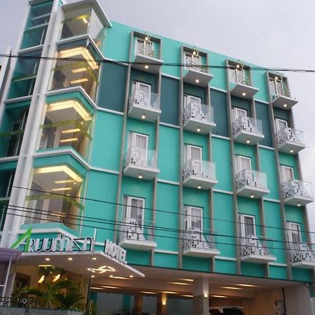 Aruuman Hotel Simpanglima Semarang Exterior foto